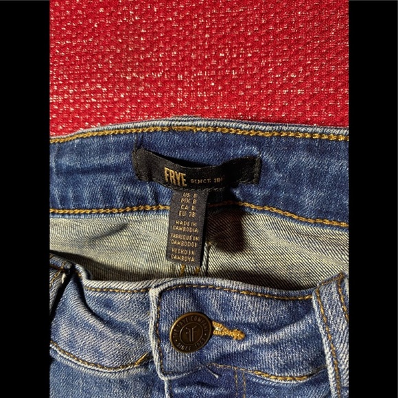 Frye jeans size 8 - Picture 4 of 6